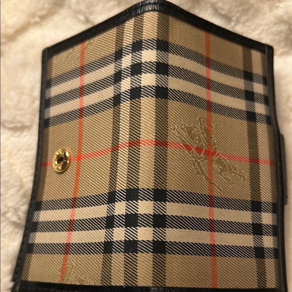 Burberrys Tan/ Black Key Holder - Picture 2 of 13